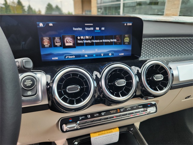 2026 Mercedes Benz GLB 250 4MATIC photo 19