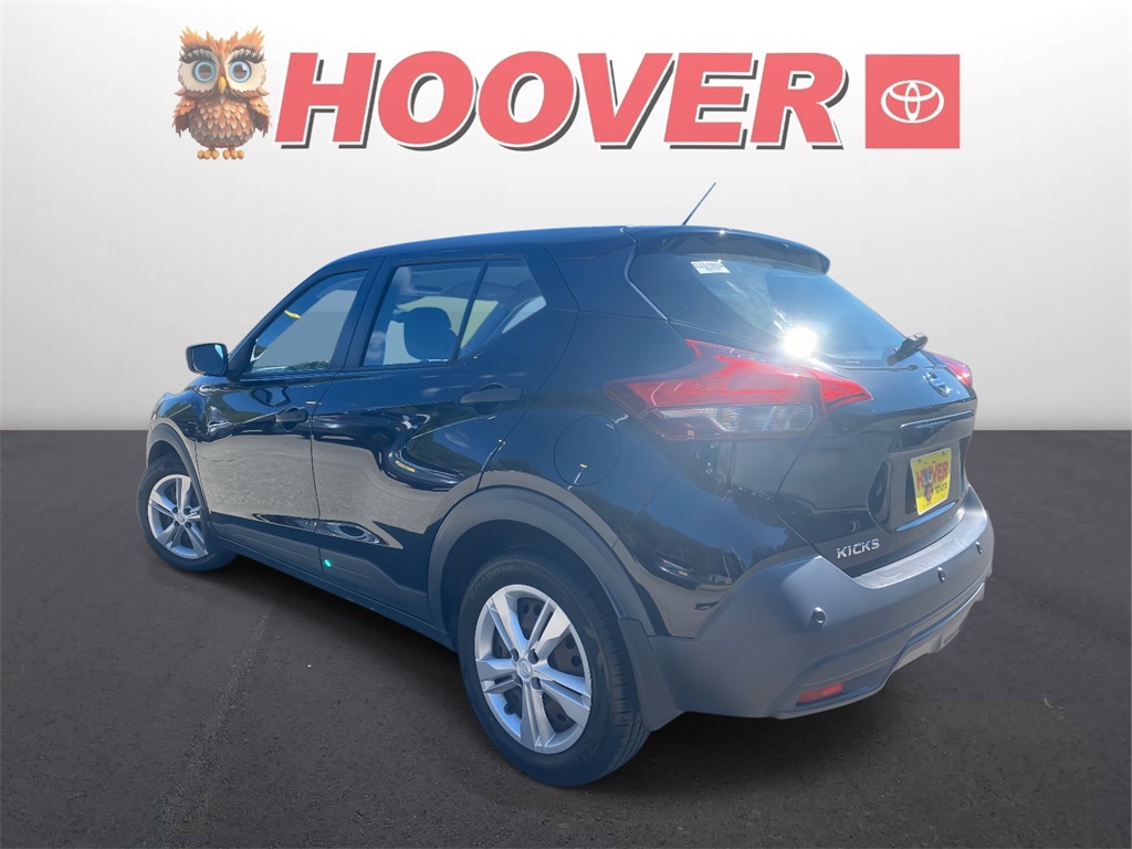 2020 Nissan Kicks S photo 3