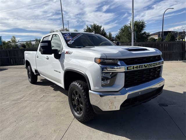 2021 Chevrolet Silverado 3500HD LT photo 3