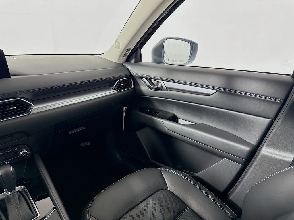 2025 Mazda CX-5 2.5 S Preferred photo 20