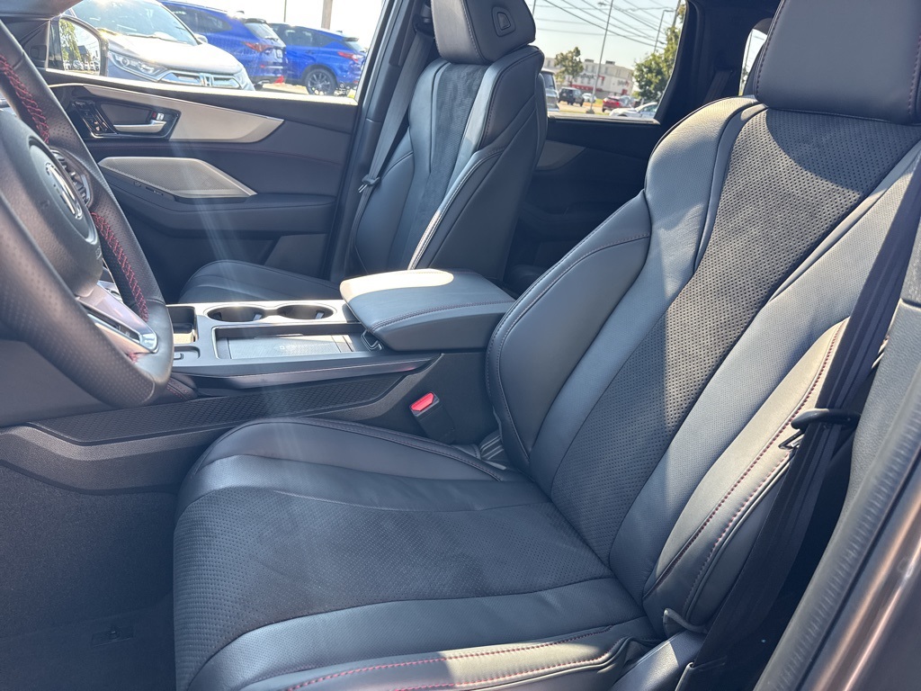 2026 Acura MDX SH-AWD A-Spec photo 4
