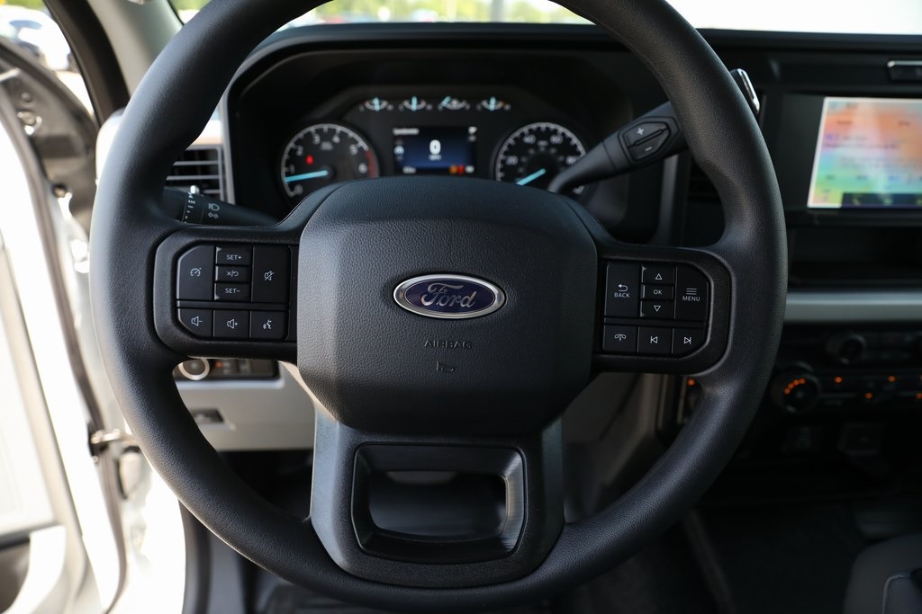 2025 Ford F-250 Super Duty XL - Photo 37