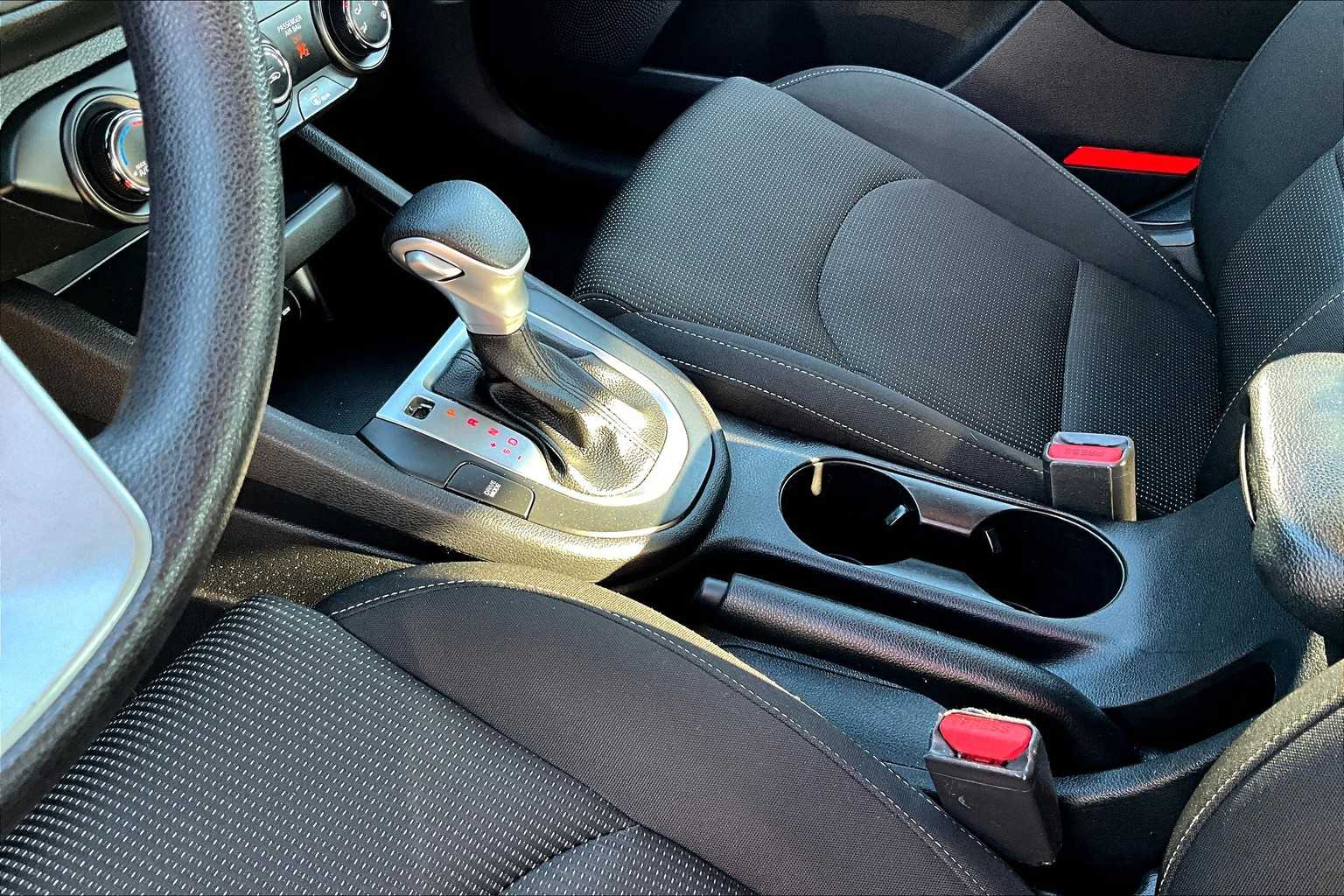 2021 Kia Forte FE LXS photo 14
