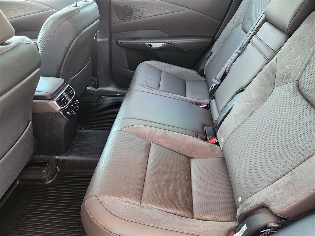 2023 Lexus RX 350h Luxury photo 26