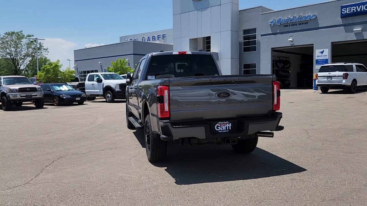 2025 Ford F-250 Lariat photo 2