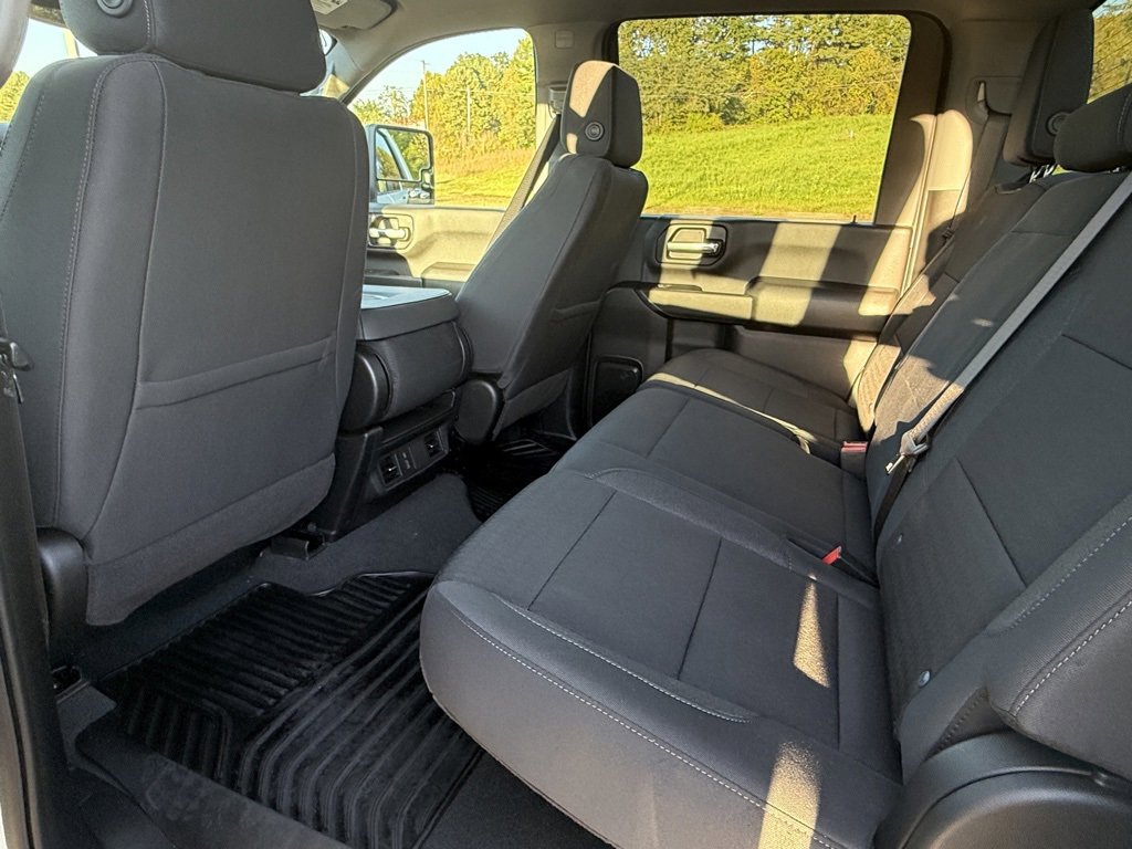 2025 Chevrolet Silverado Custom photo 17