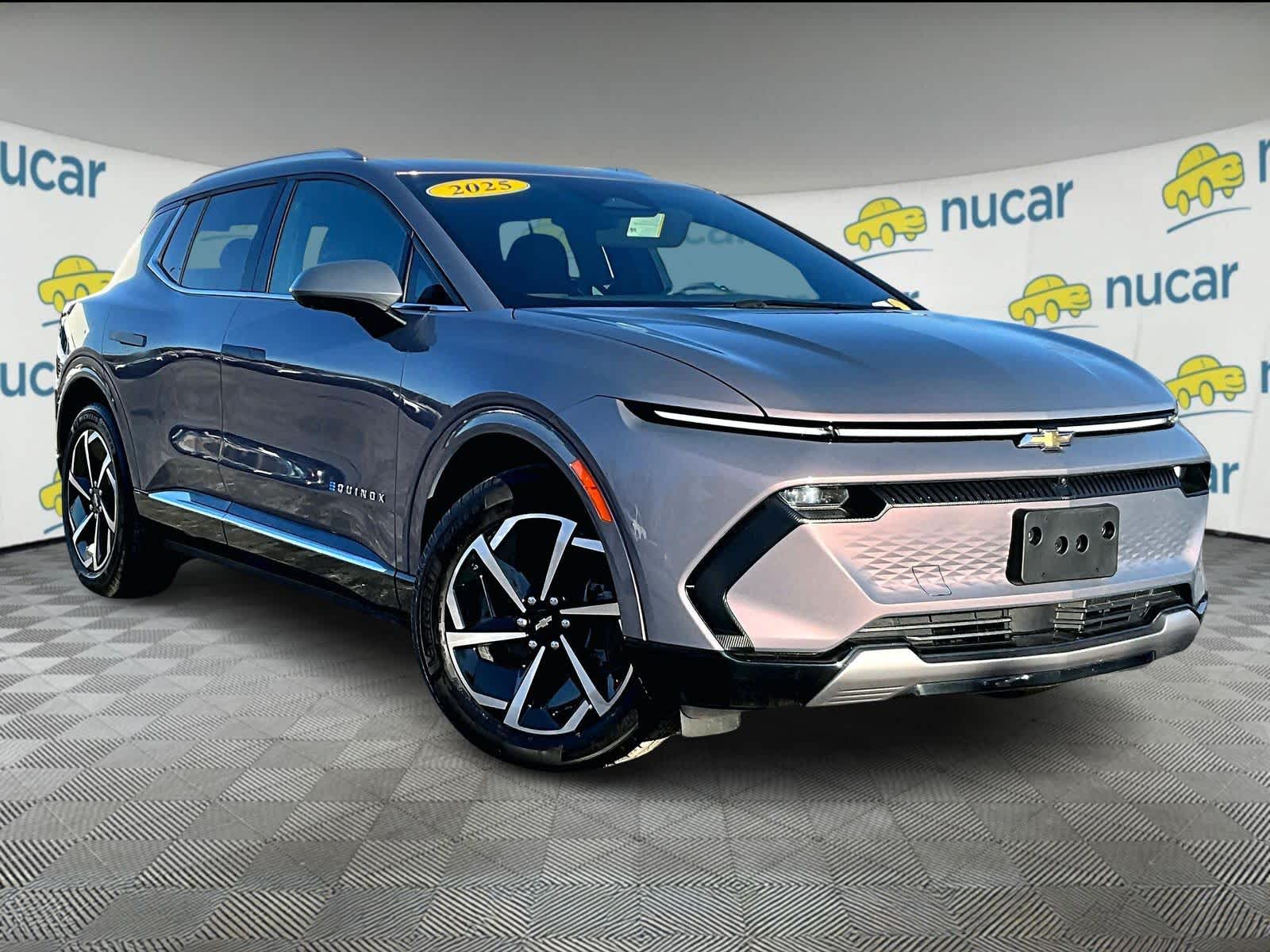 2025 Chevrolet Equinox EV LT's photo