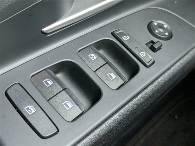 2023 Hyundai Elantra SEL photo 21
