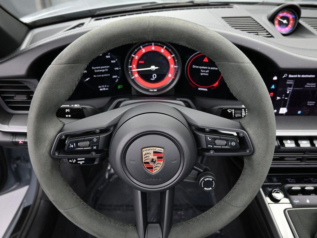 2024 Porsche 911 4S photo 5