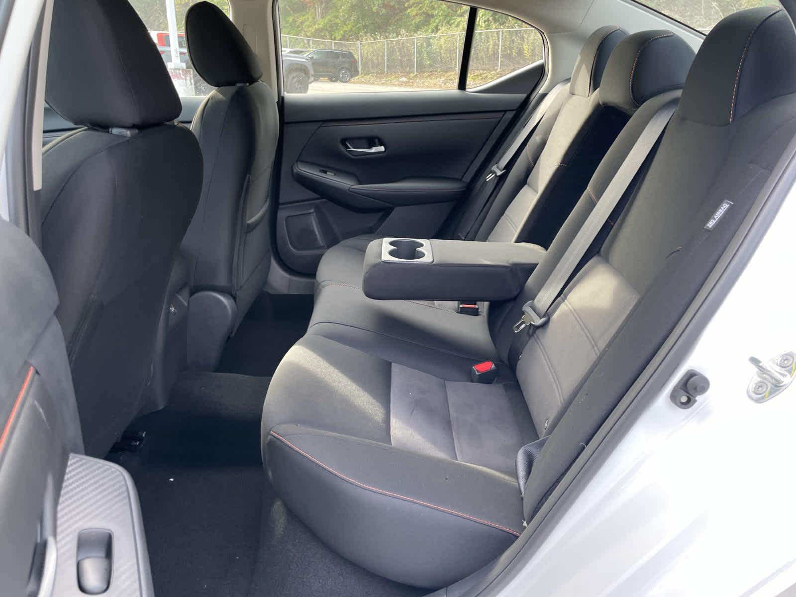 2025 Nissan Sentra SR photo 12