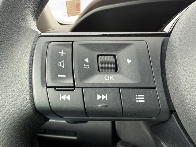 2021 Nissan Rogue S photo 19