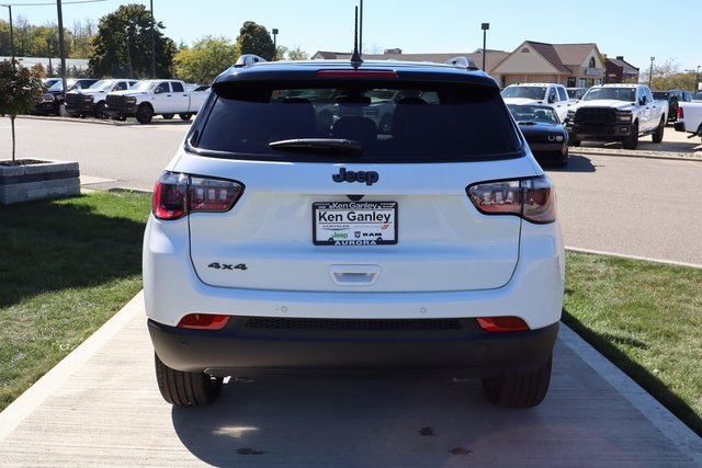 2026 Jeep Compass Limited Altitude photo 27