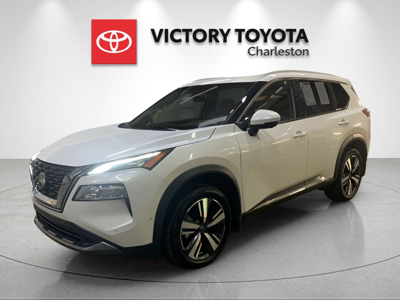 2023 Nissan Rogue SL's photo