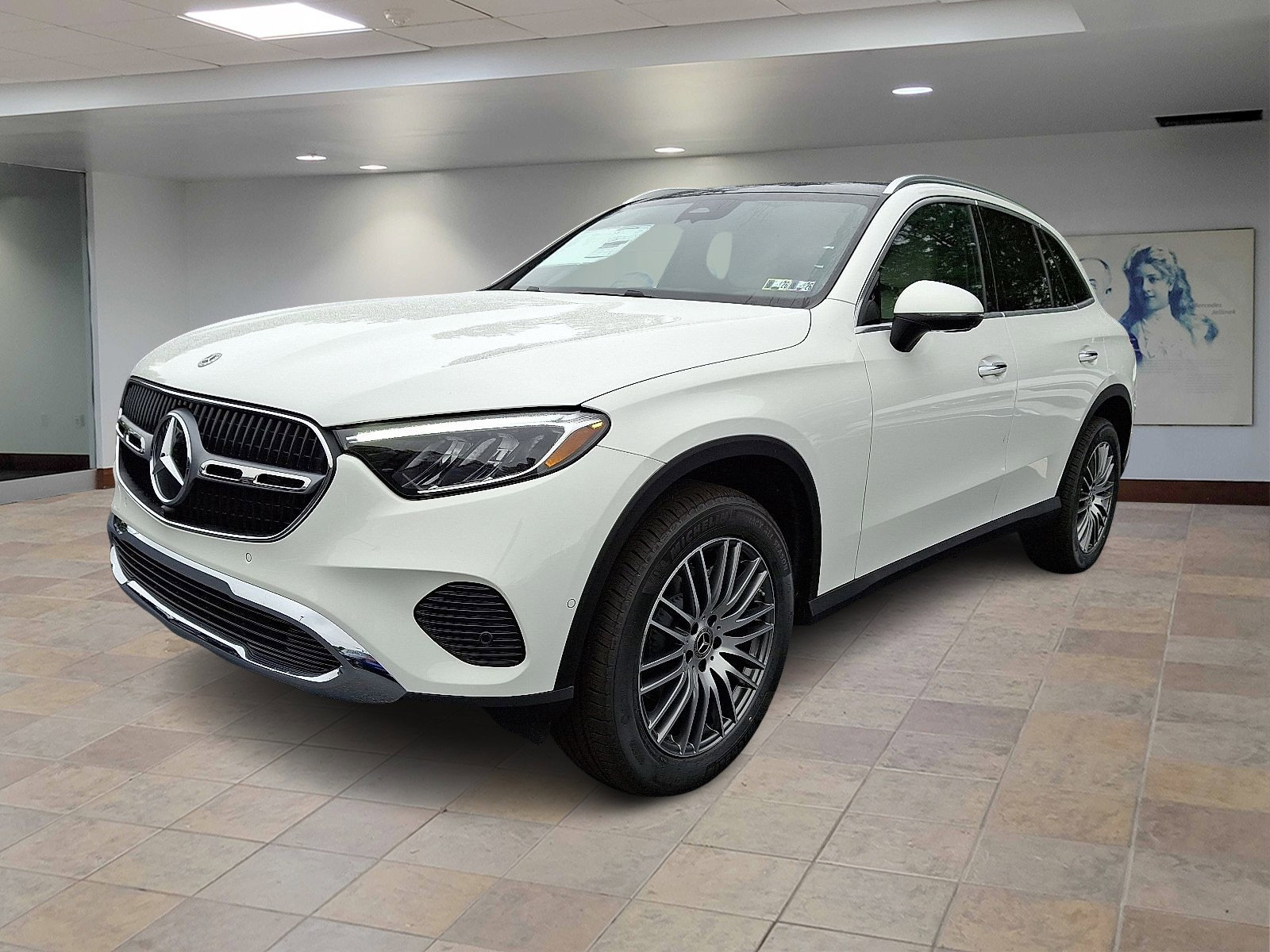 2026 Mercedes Benz GLC 300 4MATIC photo 3