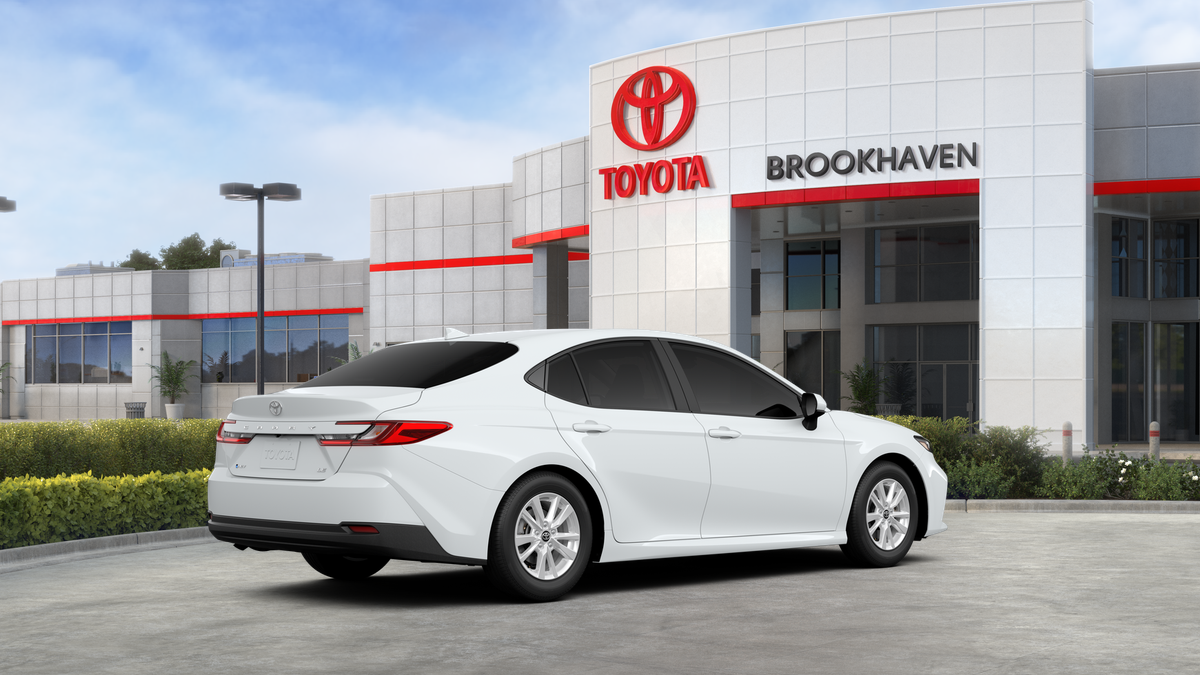 2025 Toyota Camry LE photo 9