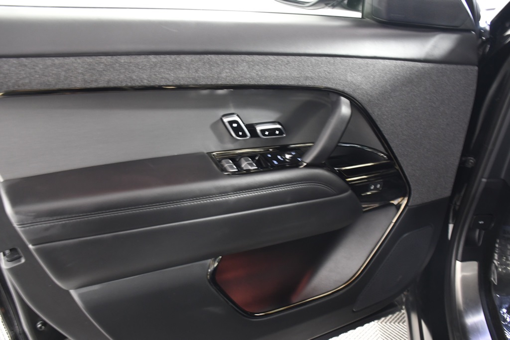 2024 Land Rover Range Rover Sport P400 Dynamic SE photo 10