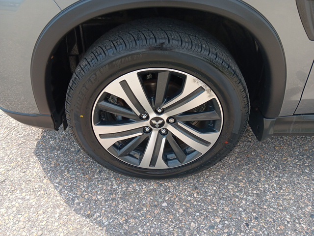2022 Mitsubishi Outlander Sport ES photo 4
