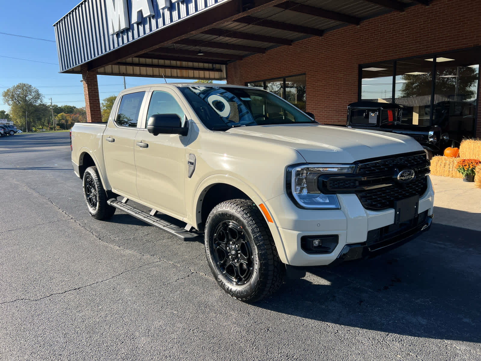 2025 Ford Ranger XLT photo 2