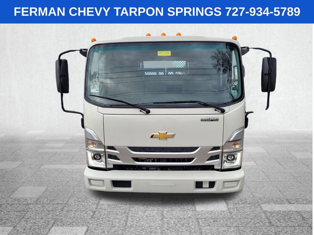 2024 Chevrolet Silverado photo 2