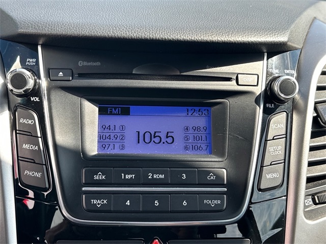 2017 Hyundai Elantra GT Base photo 21
