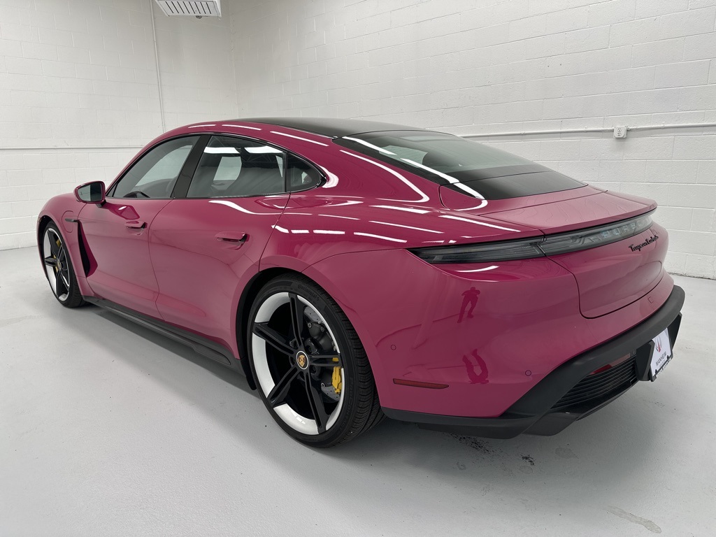 2022 Porsche Taycan Turbo S photo 6