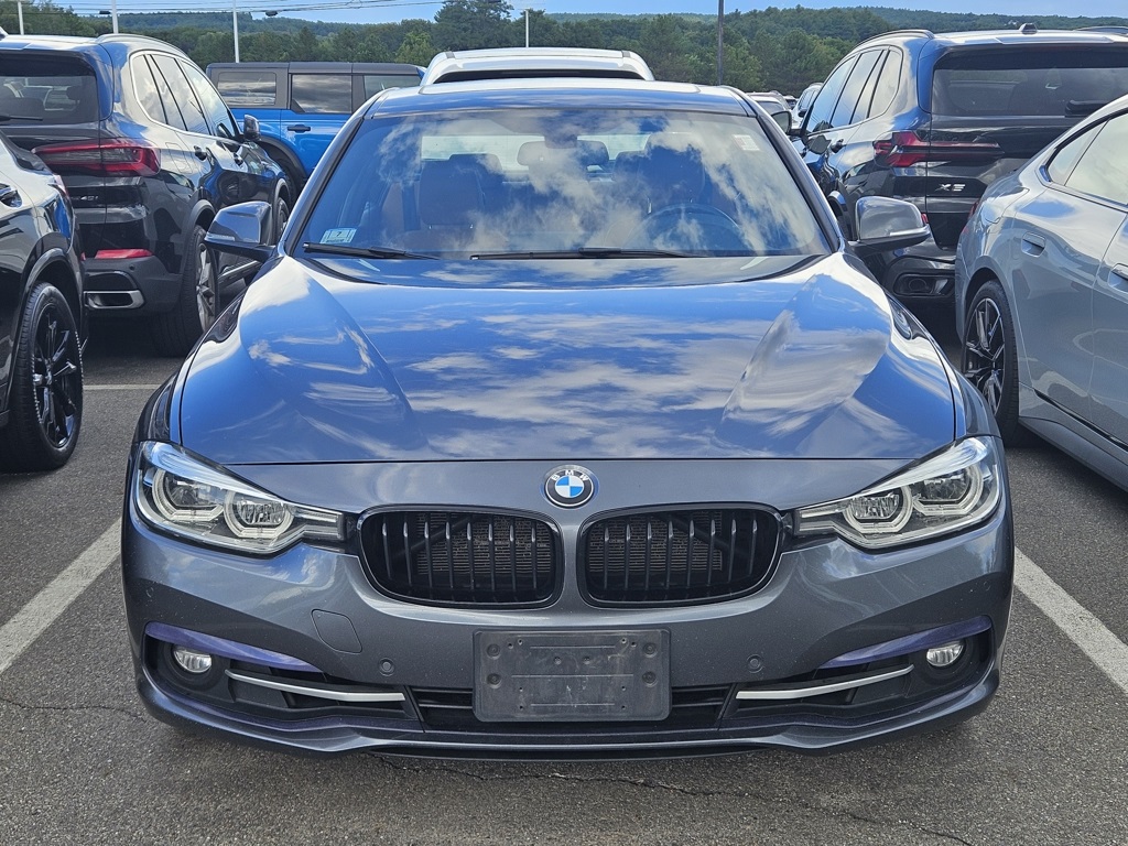 2017 Bmw 330i xDrive photo 2