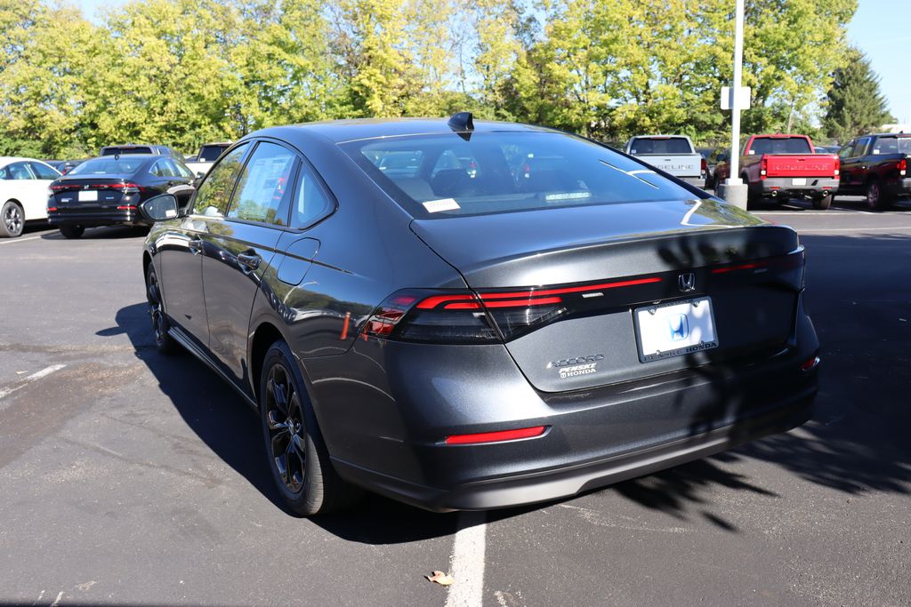 2025 Honda Accord SE photo 3