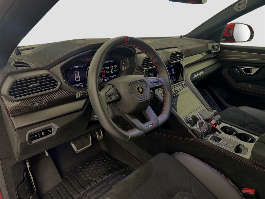 2023 Lamborghini Urus Performante photo 9