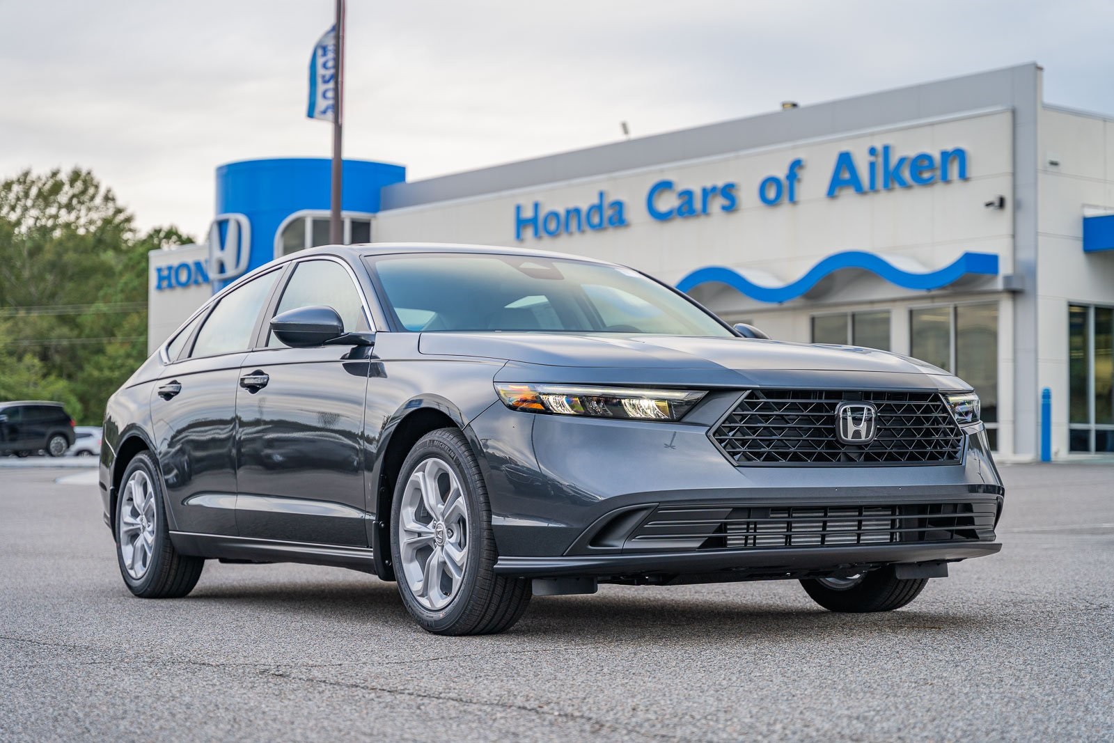 2025 Honda Accord LX's photo