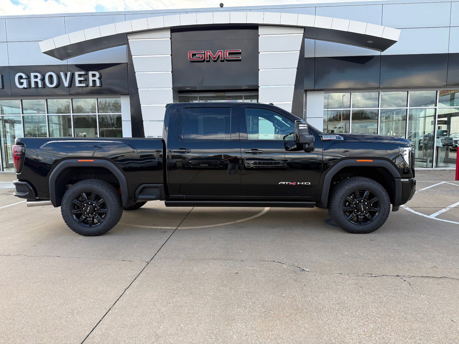 2026 Gmc Sierra 2500 HD AT4 photo 2