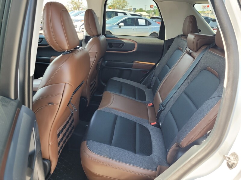 2022 Ford Bronco Sport Outer Banks photo 6