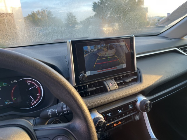 2024 Toyota RAV4 XLE photo 22