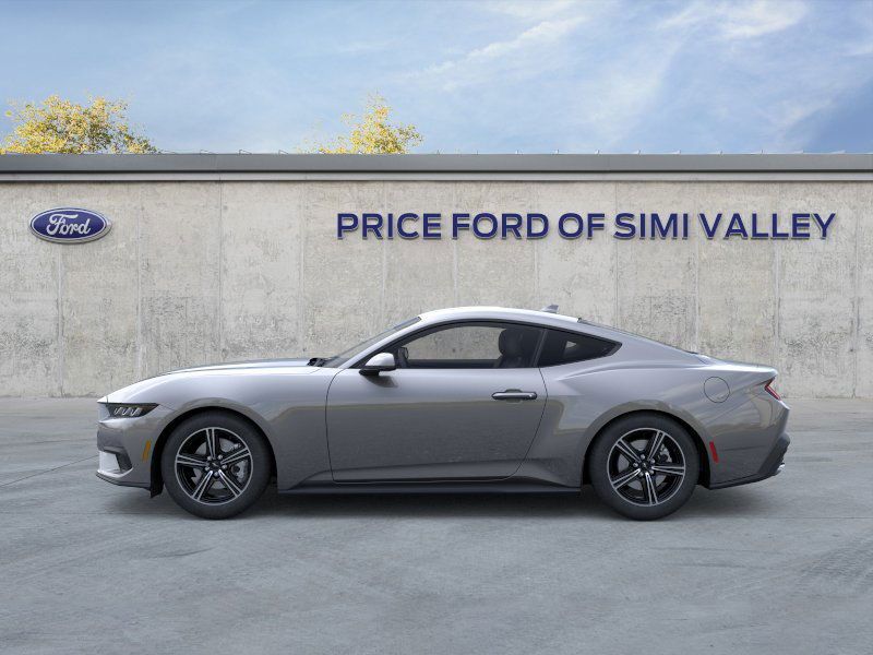 2025 Ford Mustang EcoBoost Premium photo 3
