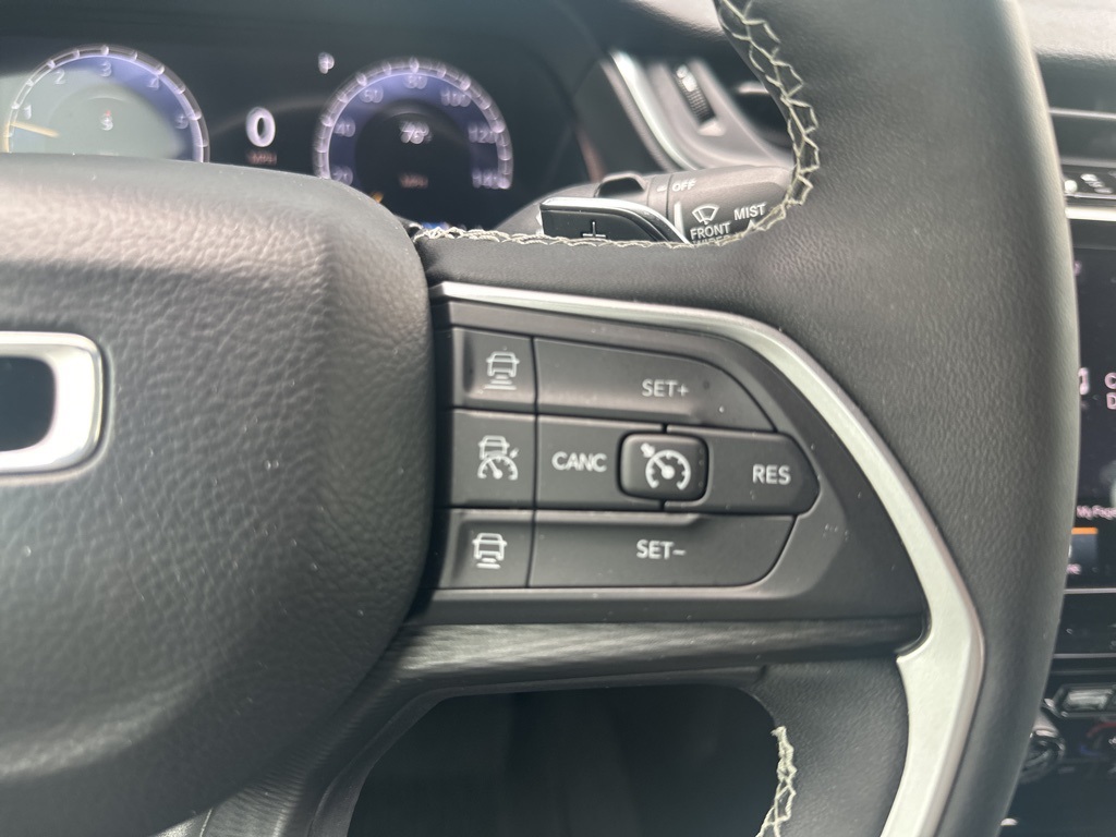 2023 Jeep Grand Cherokee Altitude photo 12