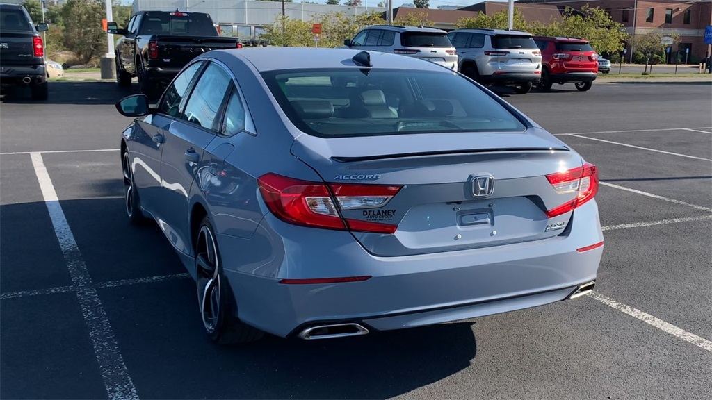2022 Honda Accord Sport SE photo 2