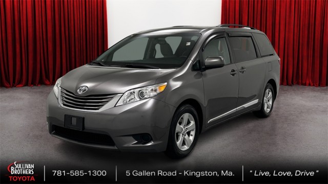 2017 Toyota Sienna LE