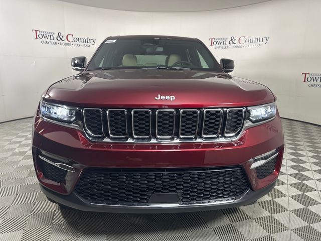 2025 Jeep Grand Cherokee Limited photo 8