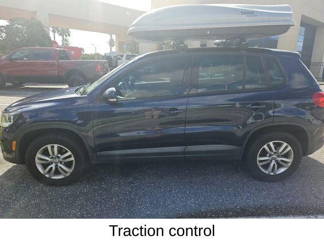 2013 Volkswagen Tiguan S photo 9