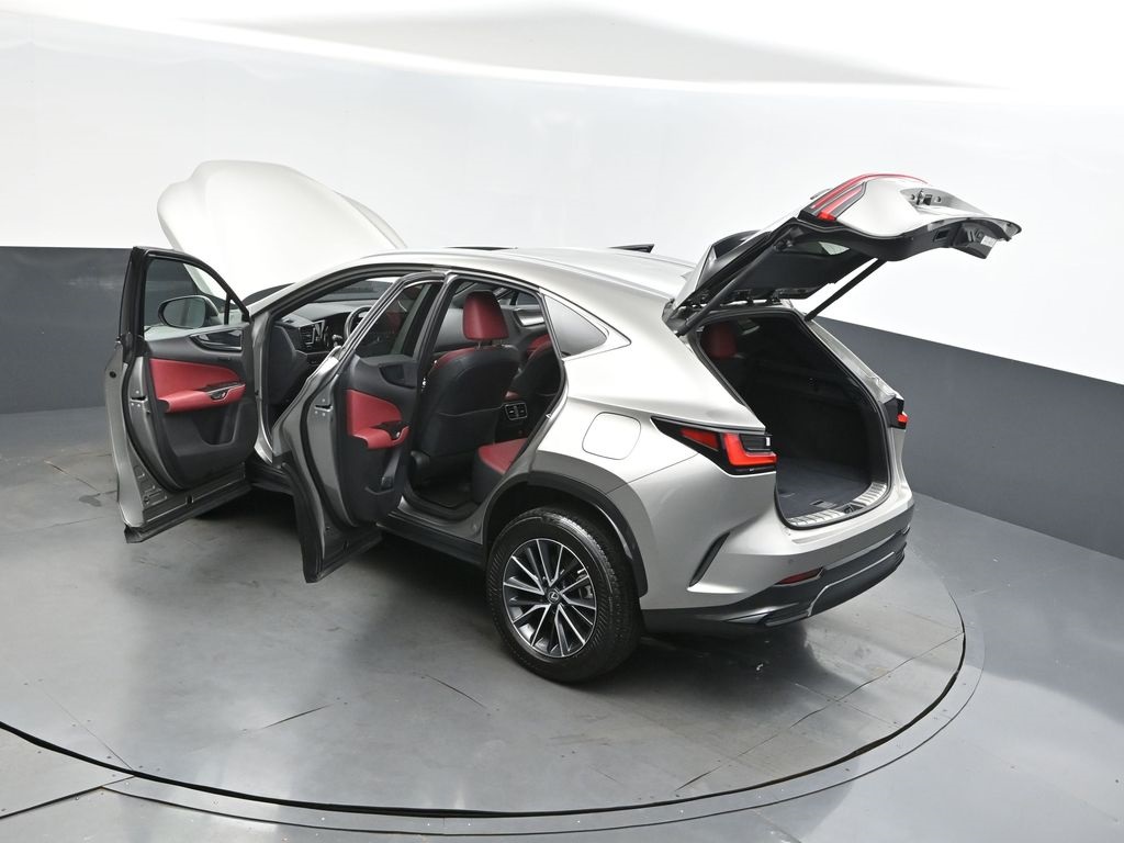 2022 Lexus NX 350 Premium photo 2