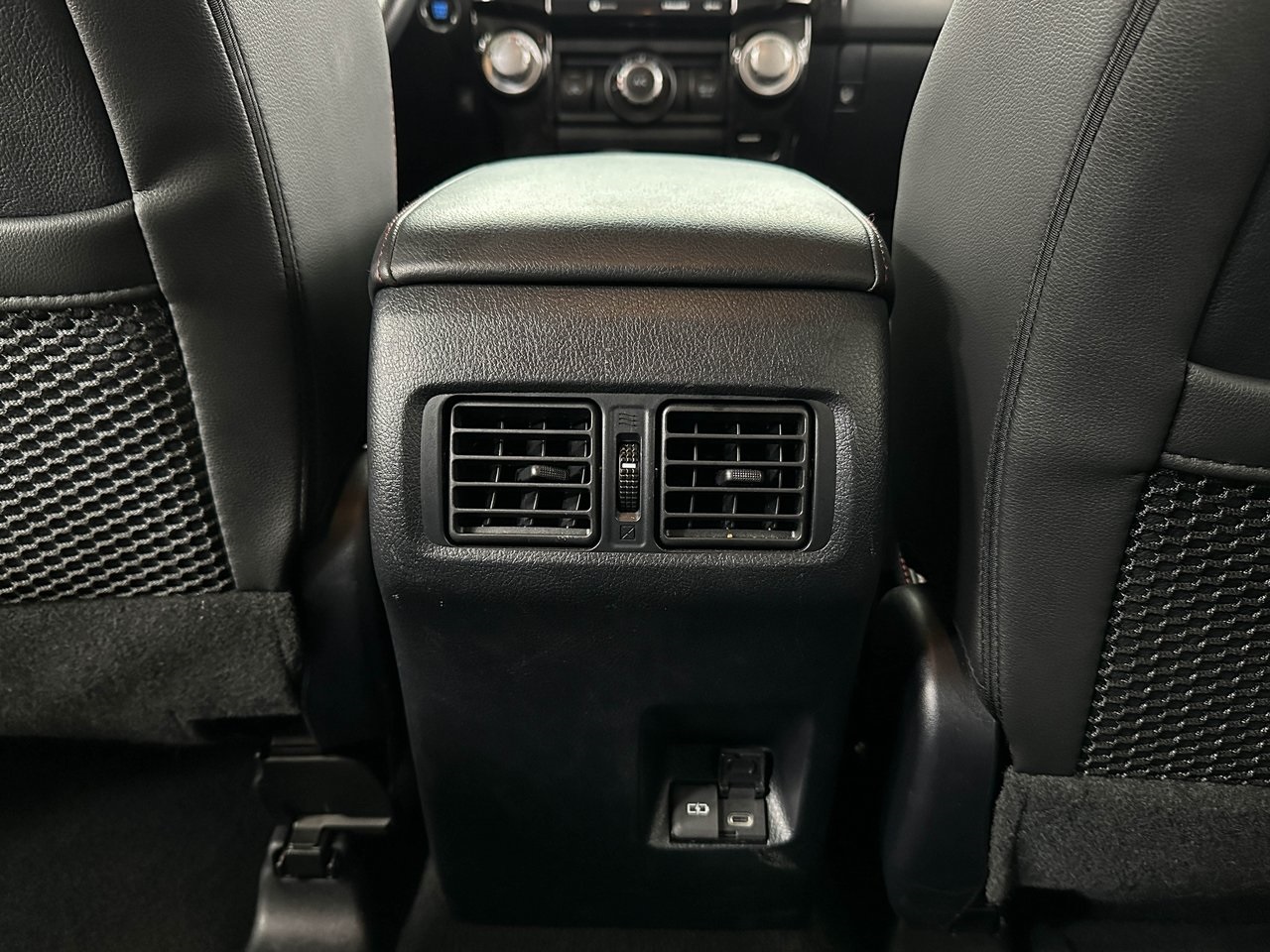 2024 Toyota 4Runner TRD Off-Road Premium photo 2