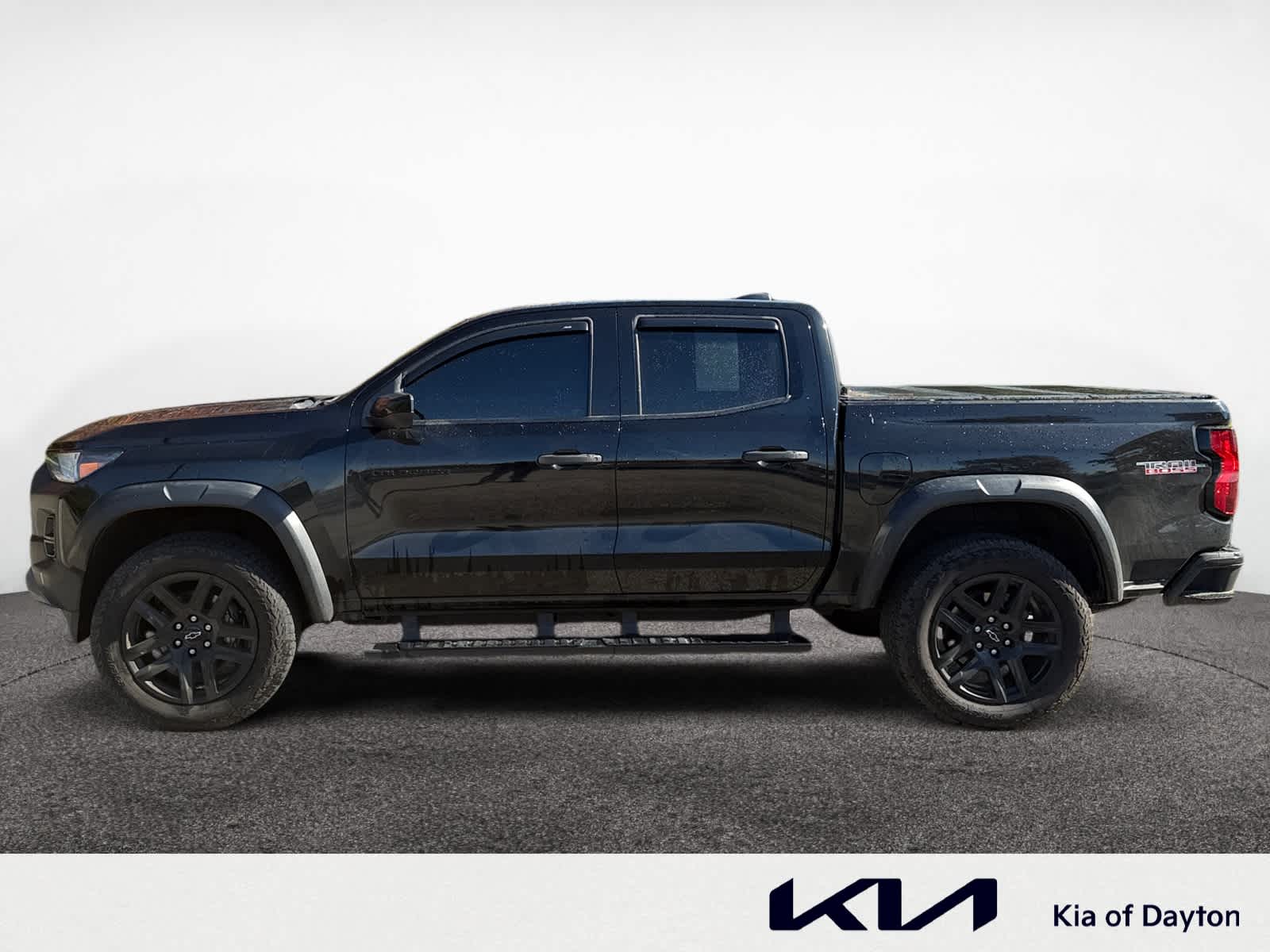 2023 Chevrolet Colorado Trail Boss photo 2