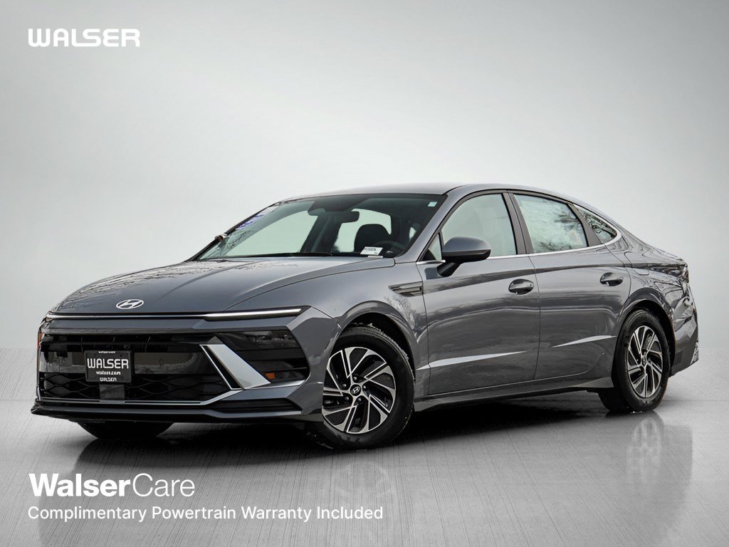 2026 Hyundai Sonata Hybrid Blue's photo