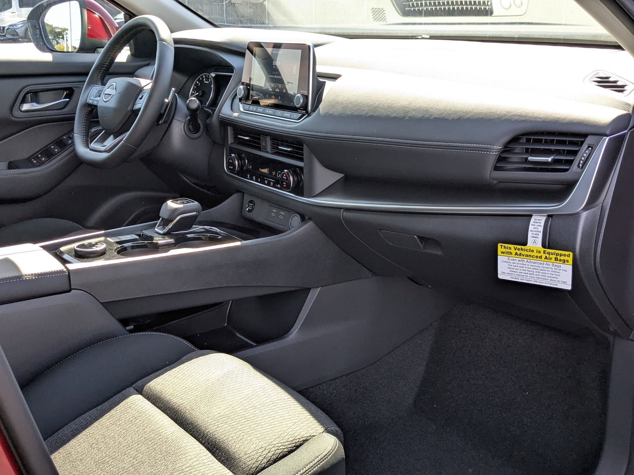 2026 Nissan Rogue SV photo 21