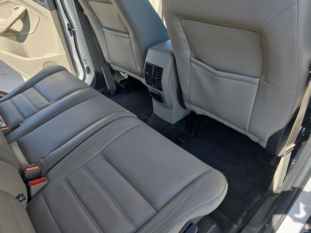 2017 Ford Escape Titanium photo 11