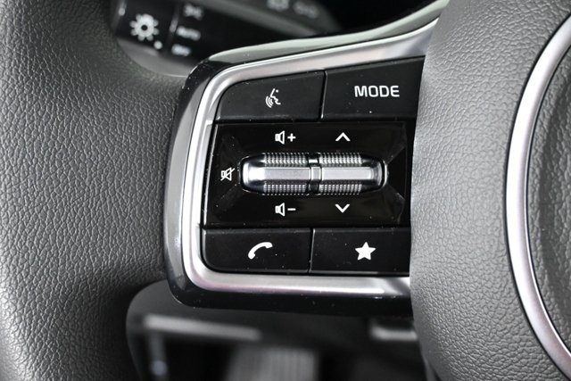 2026 Kia Sorento LX photo 4