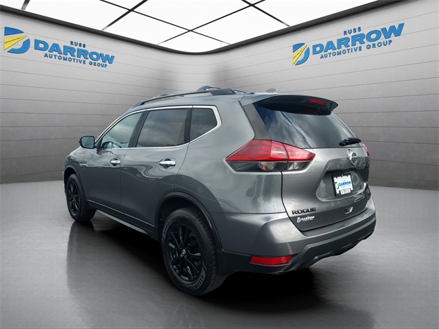 2018 Nissan Rogue SV photo 3