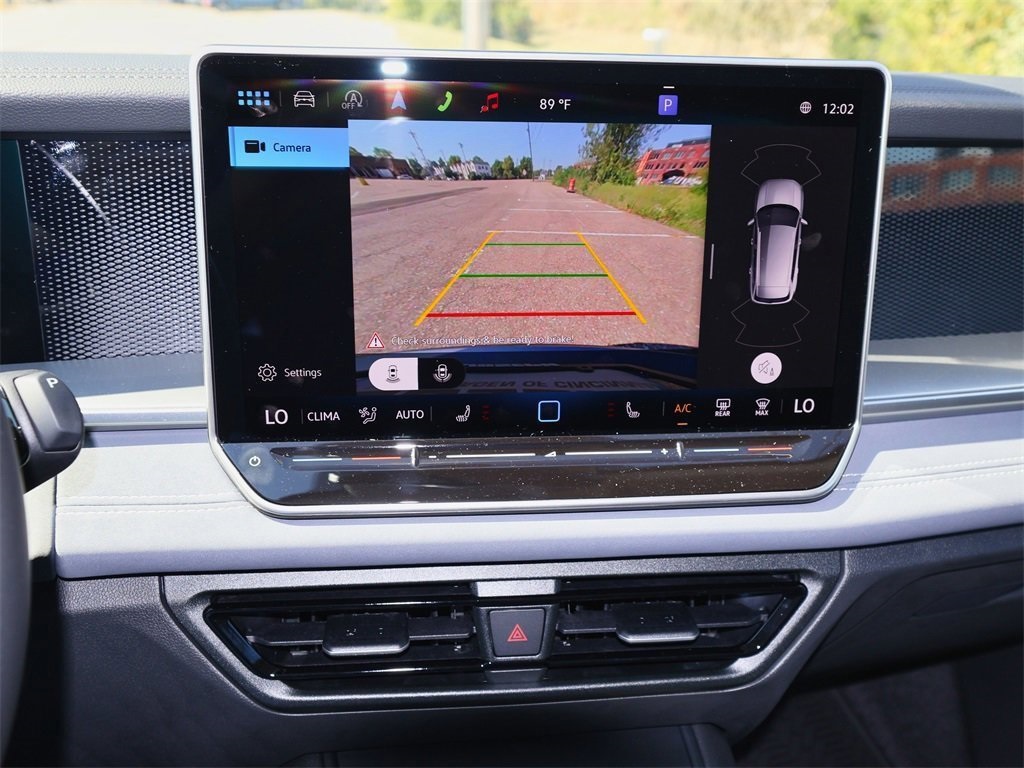 2025 Volkswagen Tiguan SE photo 17