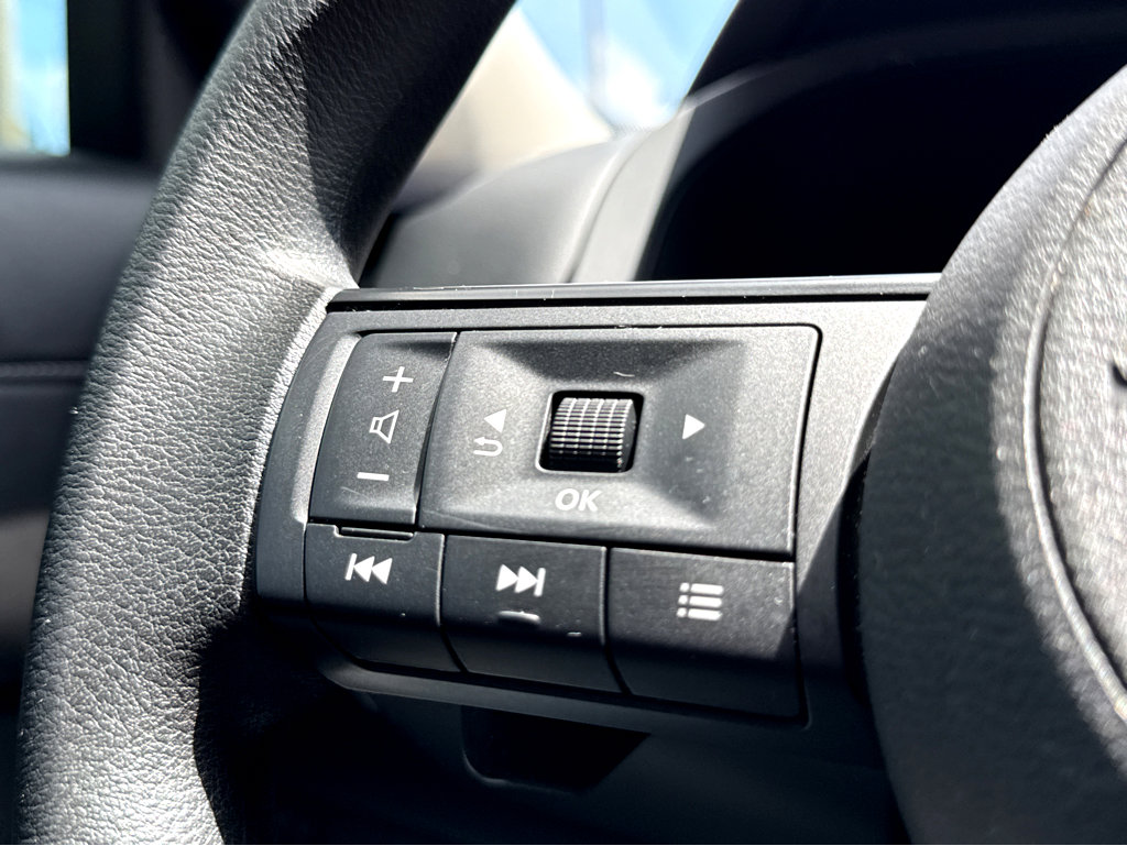 2024 Nissan Pathfinder S photo 15