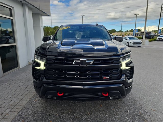 2023 Chevrolet Silverado Trail Boss LT photo 2