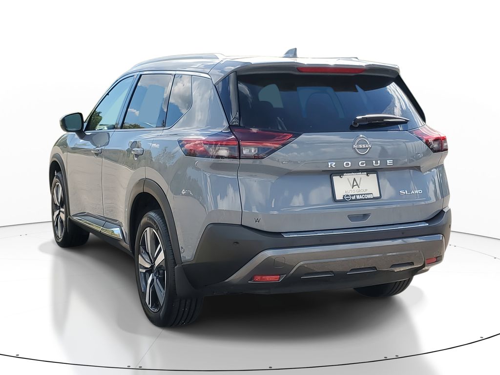 2023 Nissan Rogue SL photo 3